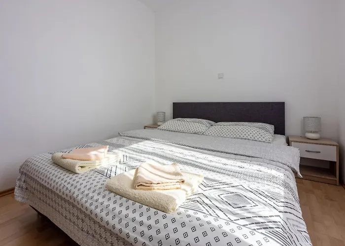 Apartament Family House With Swimming Pool *