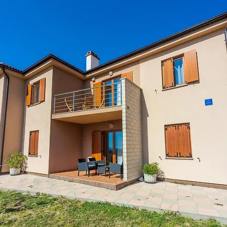 Family House With Swimming Pool