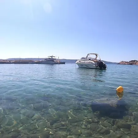 Apartment Family House With Swimming Pool
